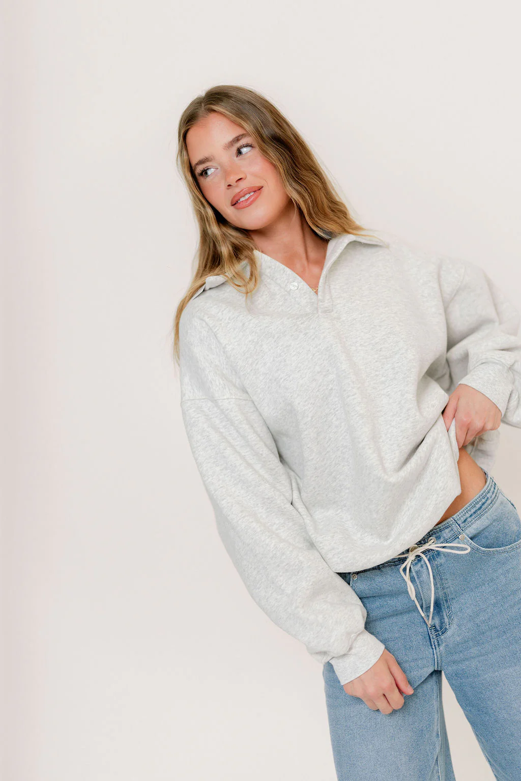 Airport 100% Cotton Sweatshirt in Pearl Gray