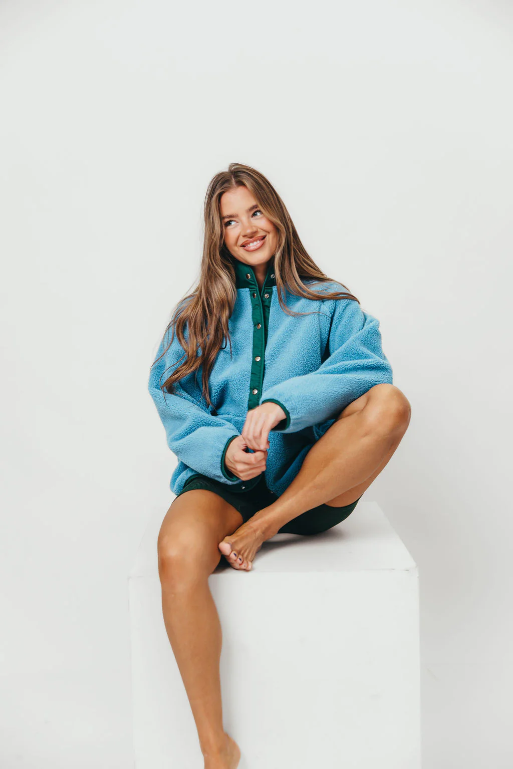 Arden Reversible Two Toned Sherpa Jacket in Cornflower - Image 3
