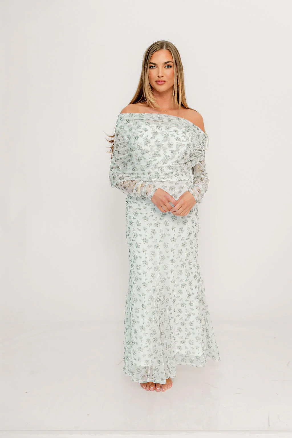 Azaleia Maxi Dress in Olive and Sage - Size up for Bump - Image 3