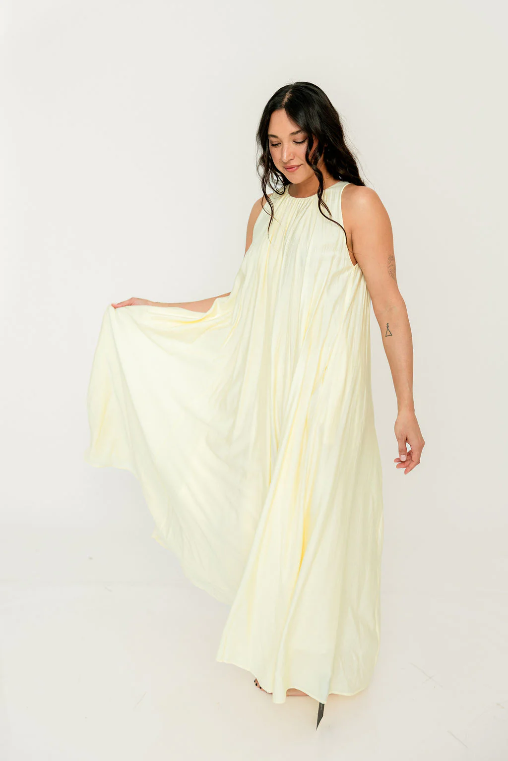 Becca Maxi Dress in Pale Yellow - Bump Friendly - Image 33