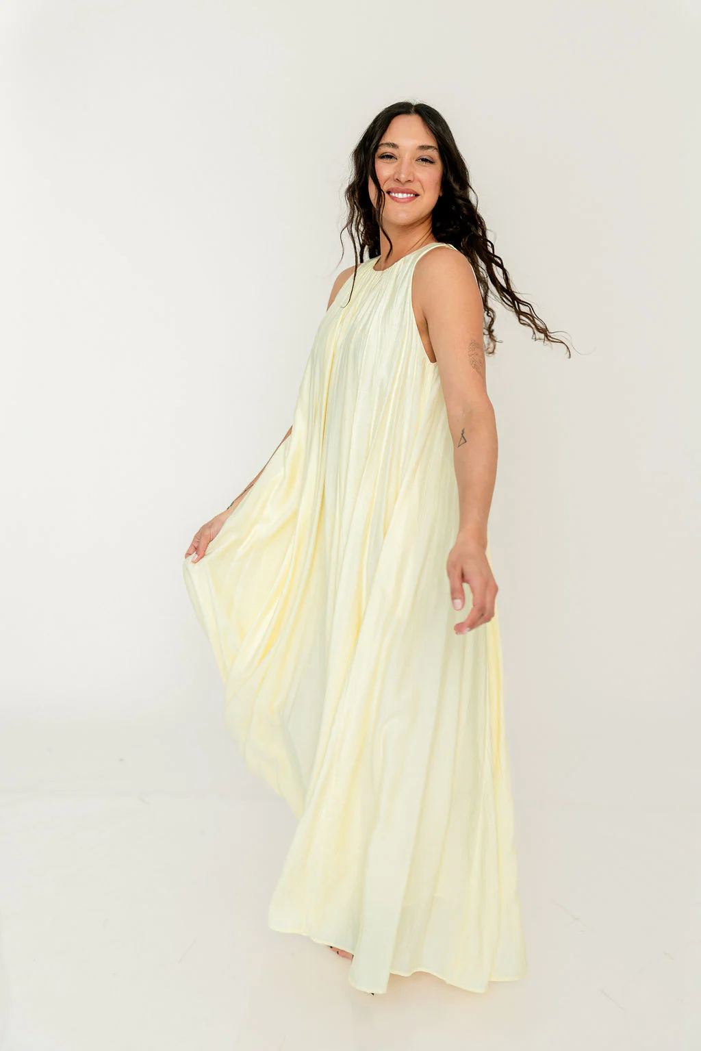 Becca Maxi Dress in Pale Yellow - Bump Friendly - Image 34