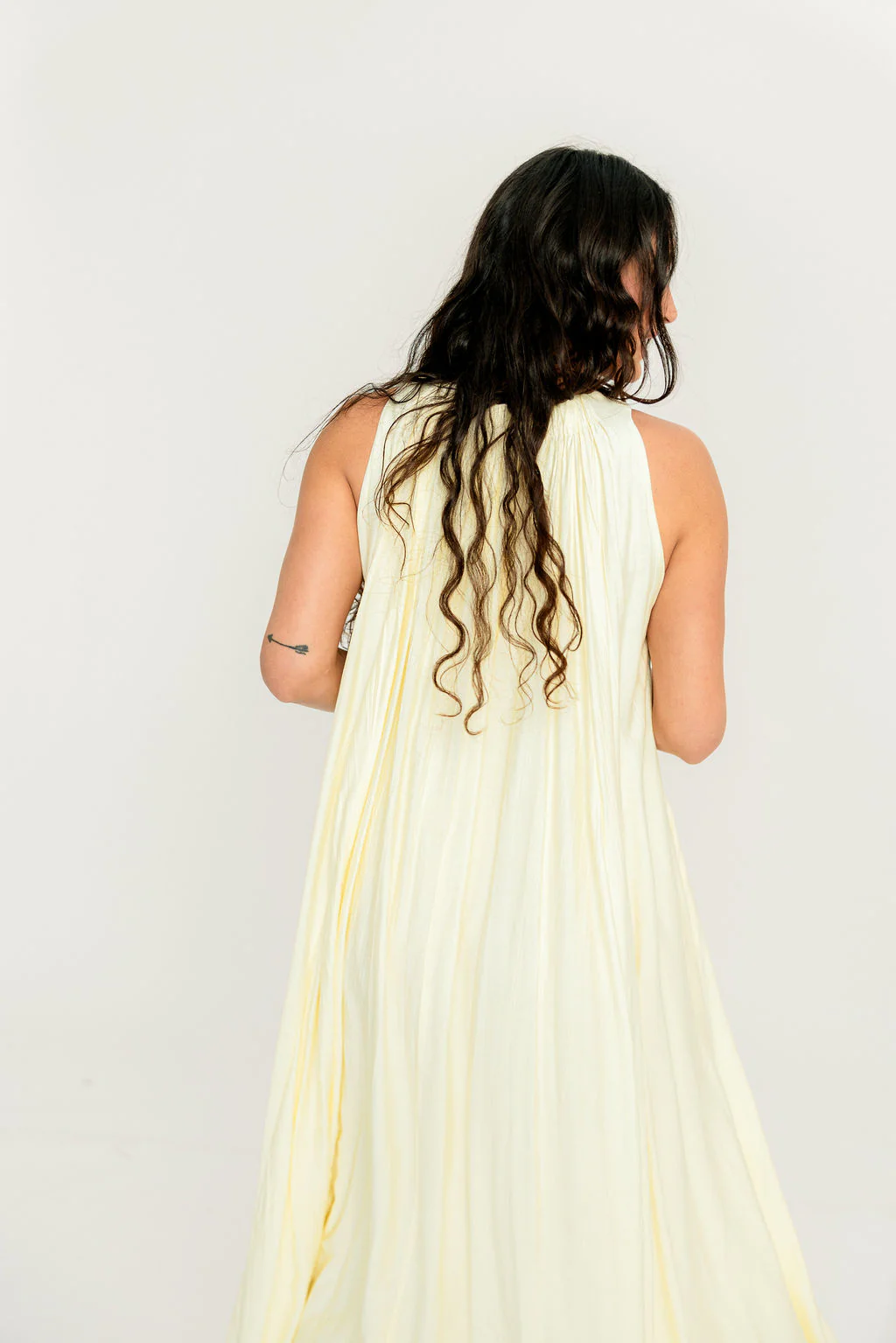 Becca Maxi Dress in Pale Yellow - Bump Friendly - Image 35
