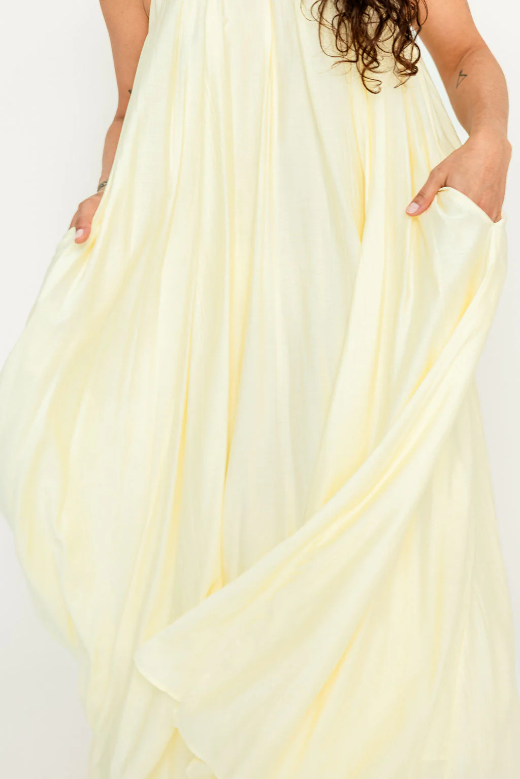 Becca Maxi Dress in Pale Yellow - Bump Friendly - Image 38