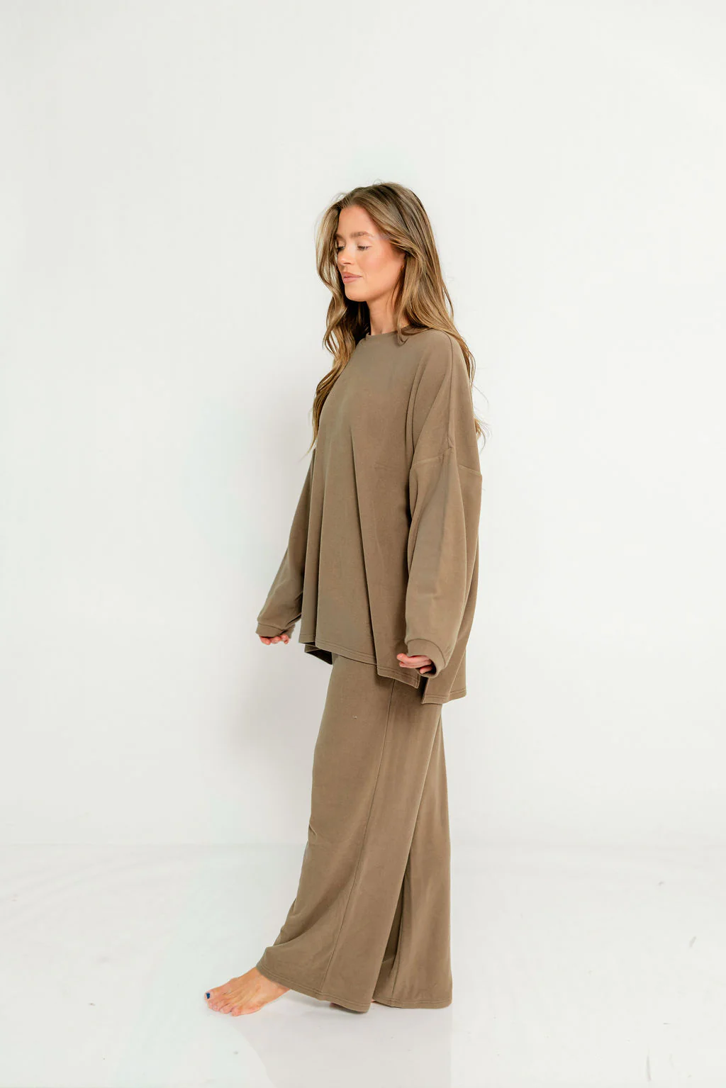 Campbell Fleece Pants in Olive Brown - Image 3