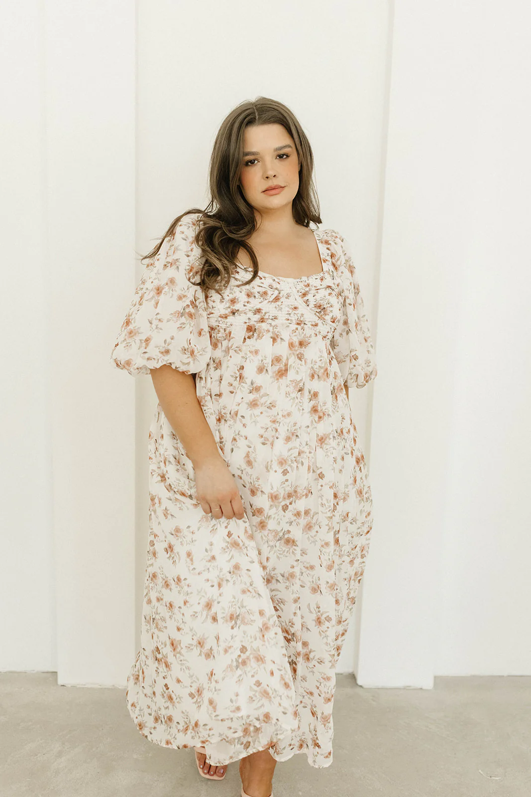 Harlow Maxi Dress in Ivory Floral - Bump Friendly & Inclusive Sizing (S-3XL) - Image 24