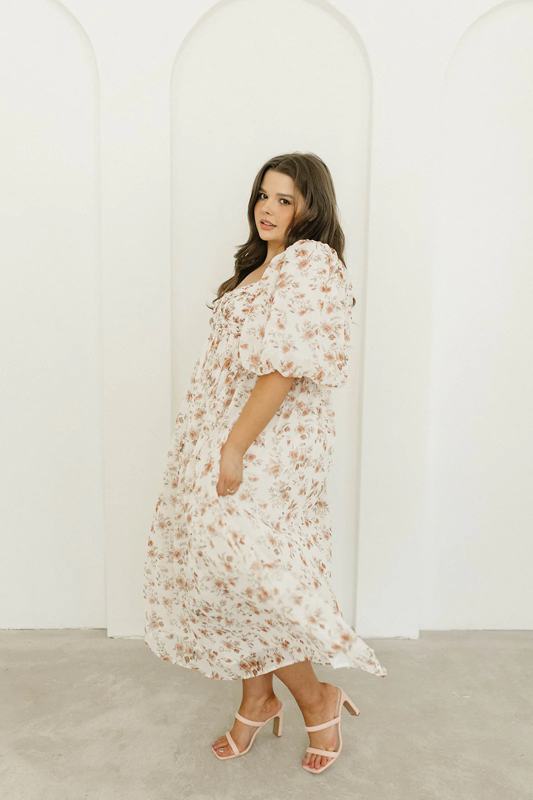 Harlow Maxi Dress in Ivory Floral - Bump Friendly & Inclusive Sizing (S-3XL) - Image 29