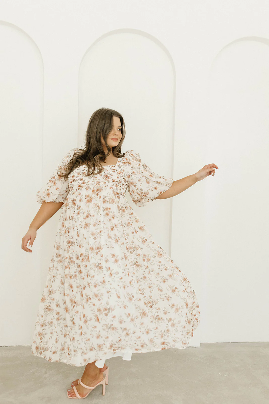 Harlow Maxi Dress in Ivory Floral - Bump Friendly & Inclusive Sizing (S-3XL) - Image 34