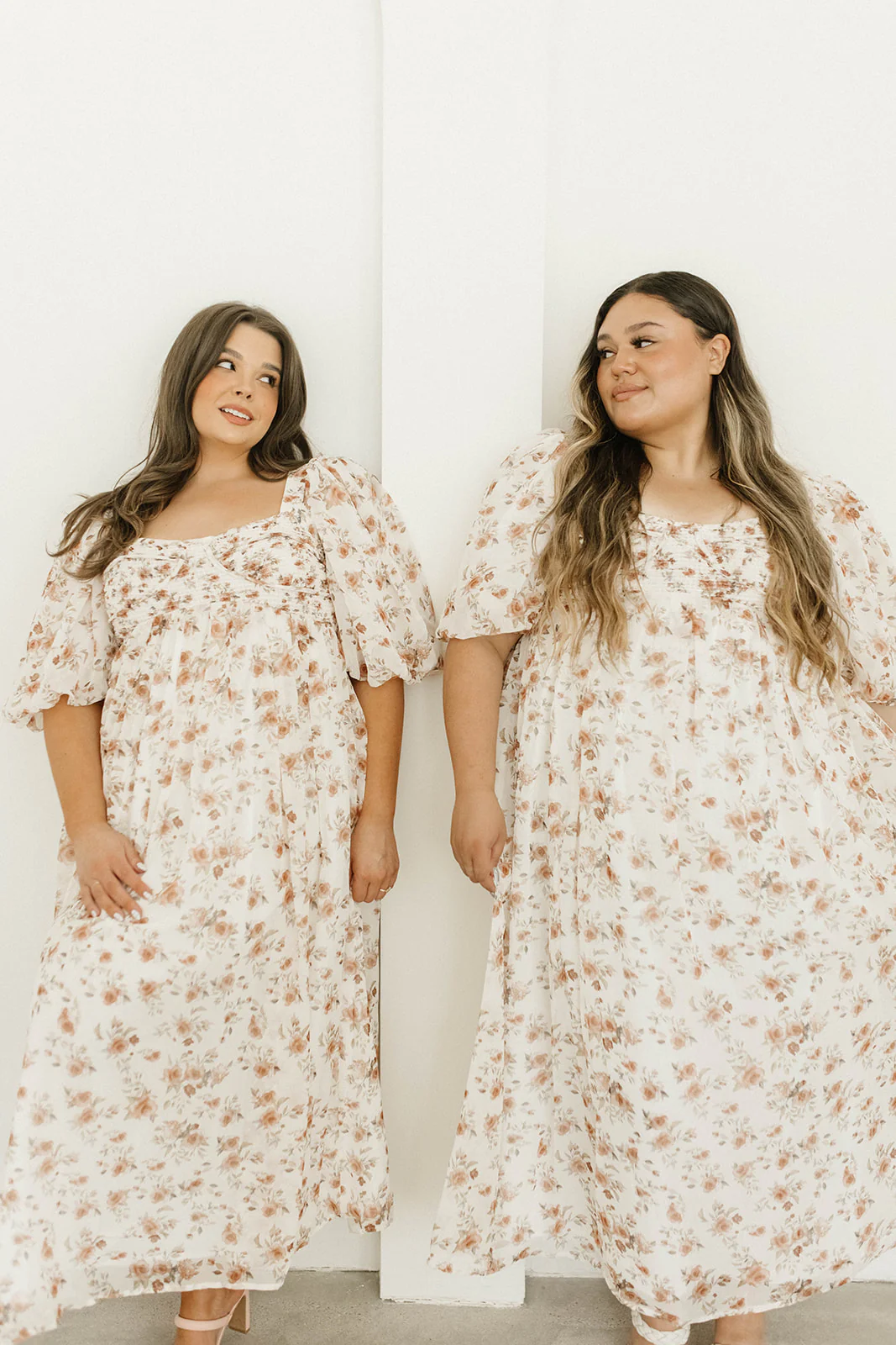 Harlow Maxi Dress in Ivory Floral - Bump Friendly & Inclusive Sizing (S-3XL) - Image 43