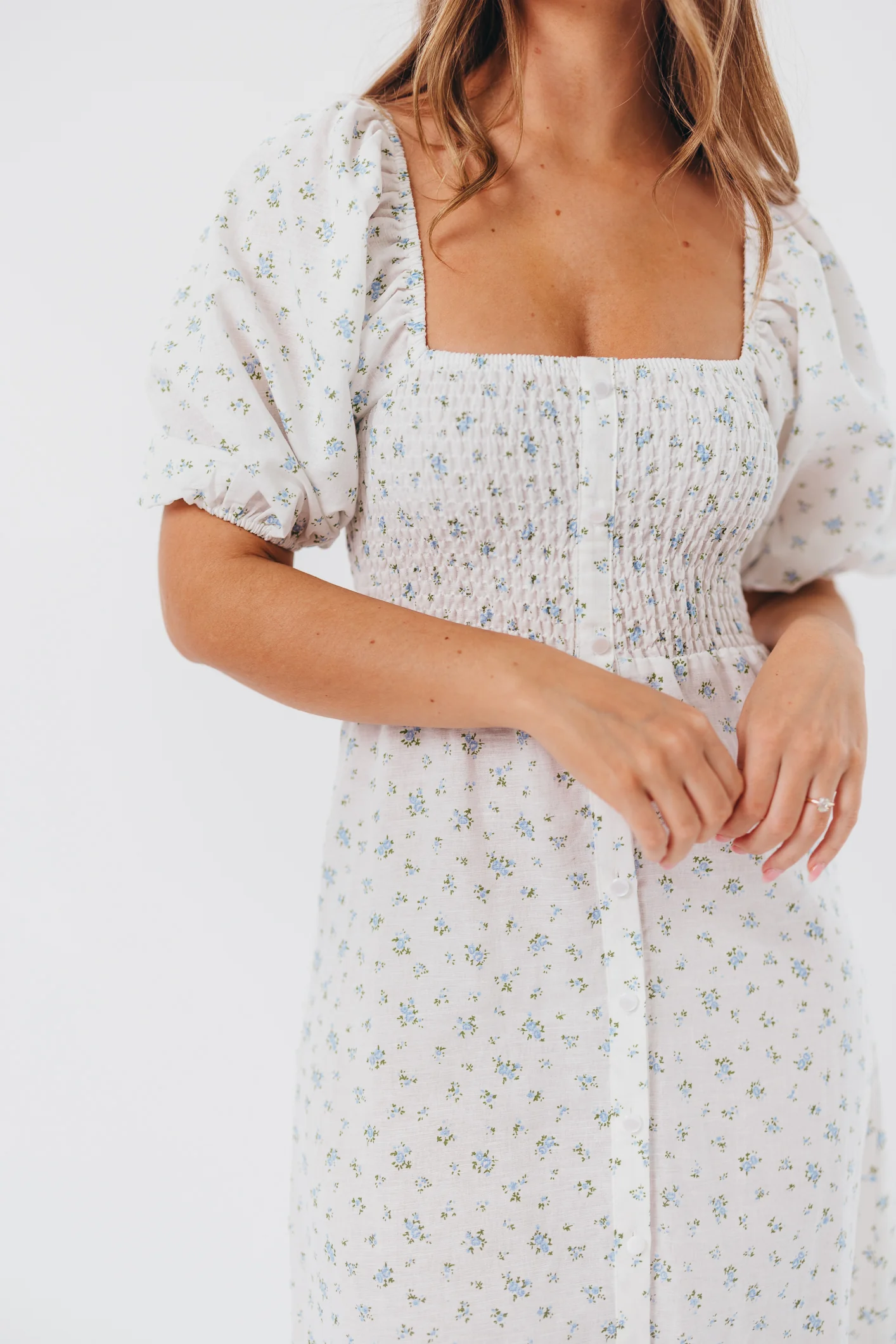 Daisy Maxi Dress in White/Blue Floral - Image 17