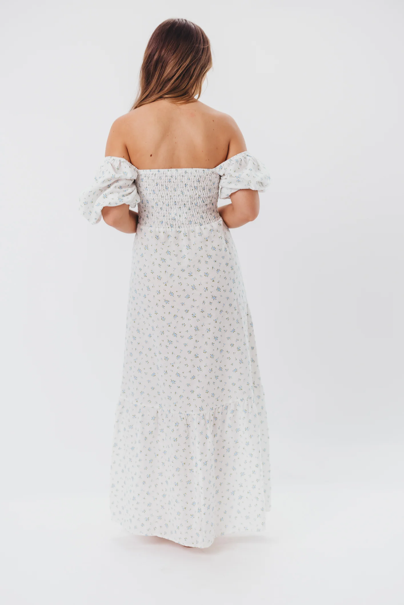 Daisy Maxi Dress in White/Blue Floral - Image 25