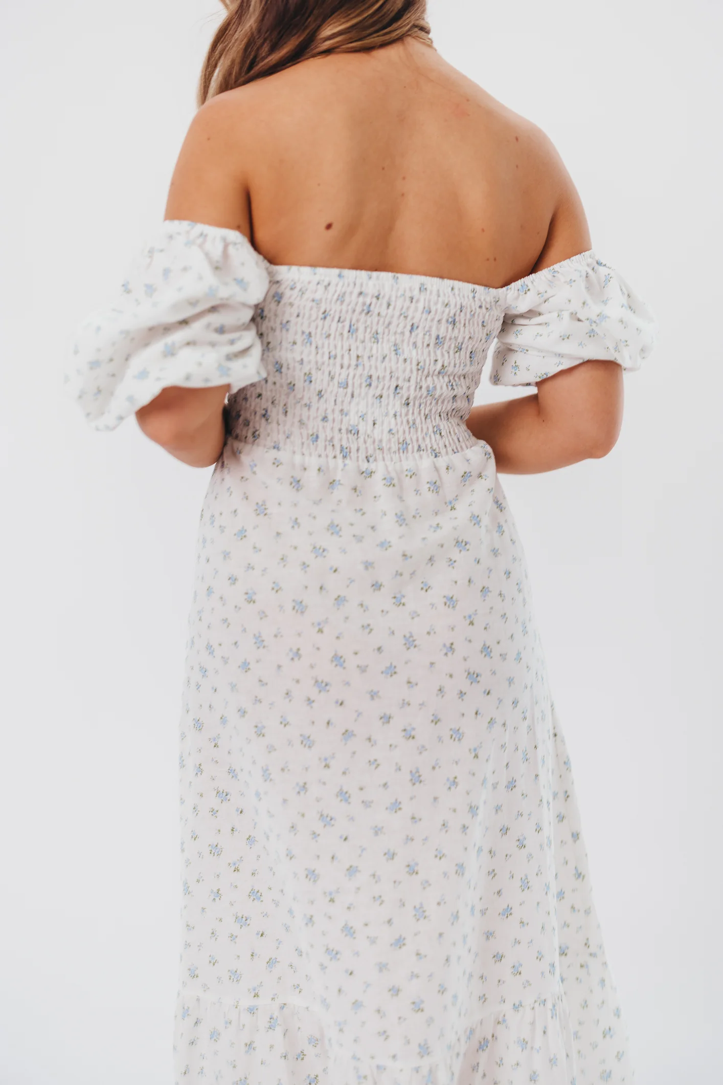 Daisy Maxi Dress in White/Blue Floral - Image 28