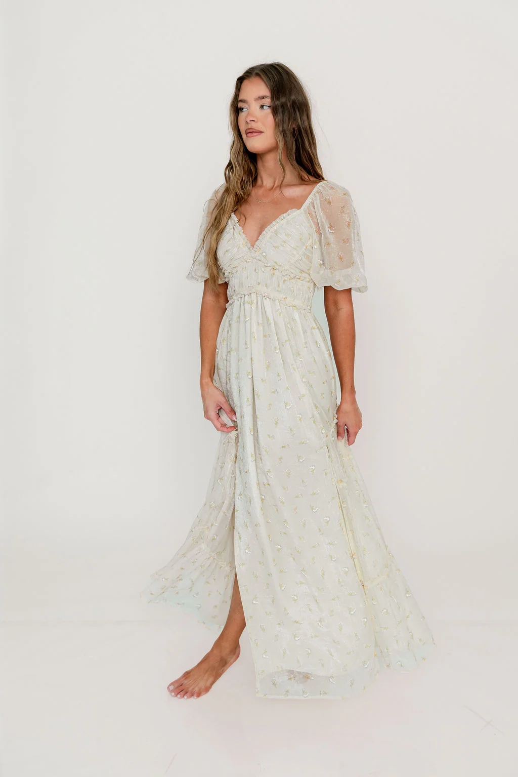 Daphne Maxi Dress in Butter/Peach Floral - Bump Friendly & Inclusive Sizing - Image 4