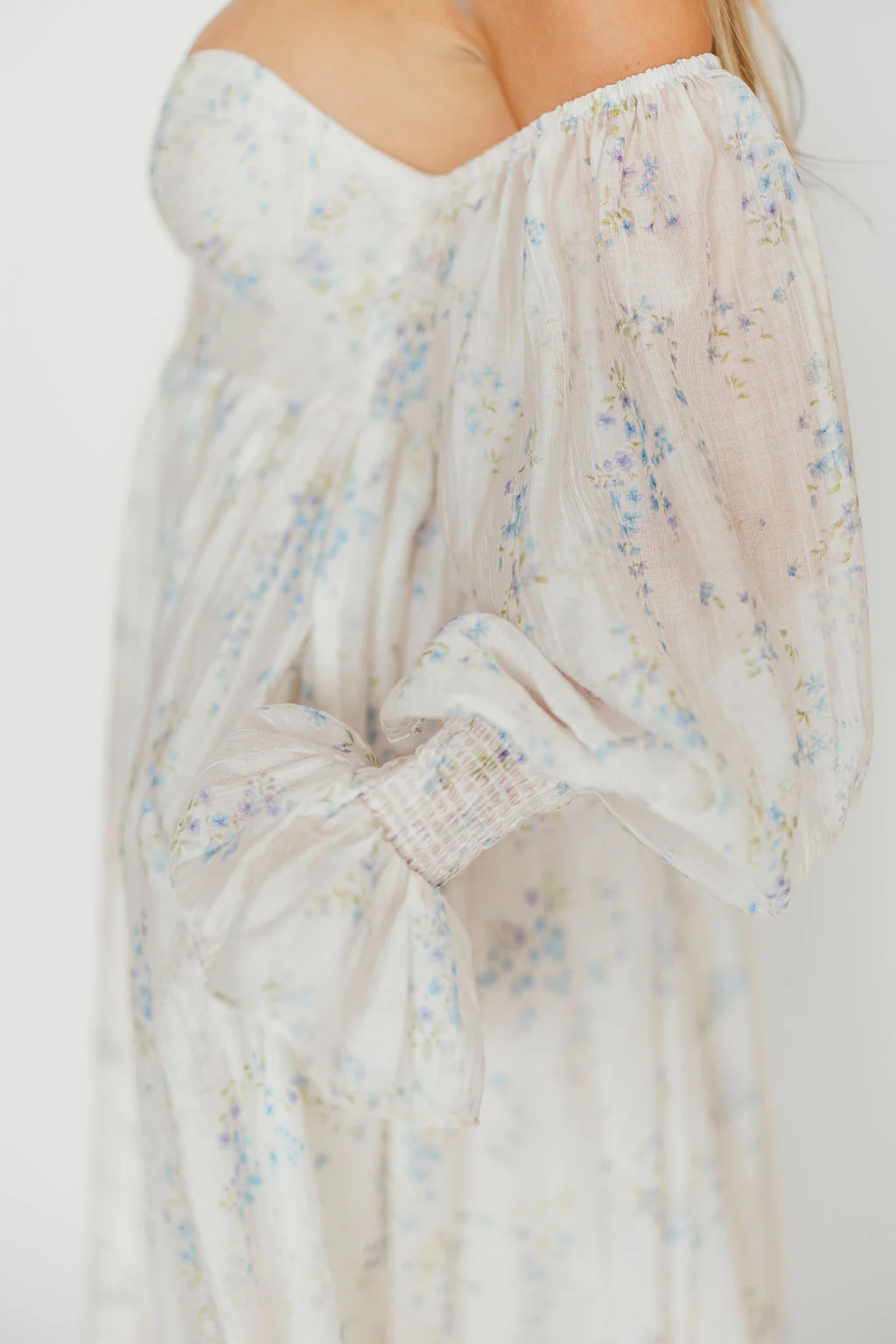 Dear Skye Floral Dress in Blue - Image 18