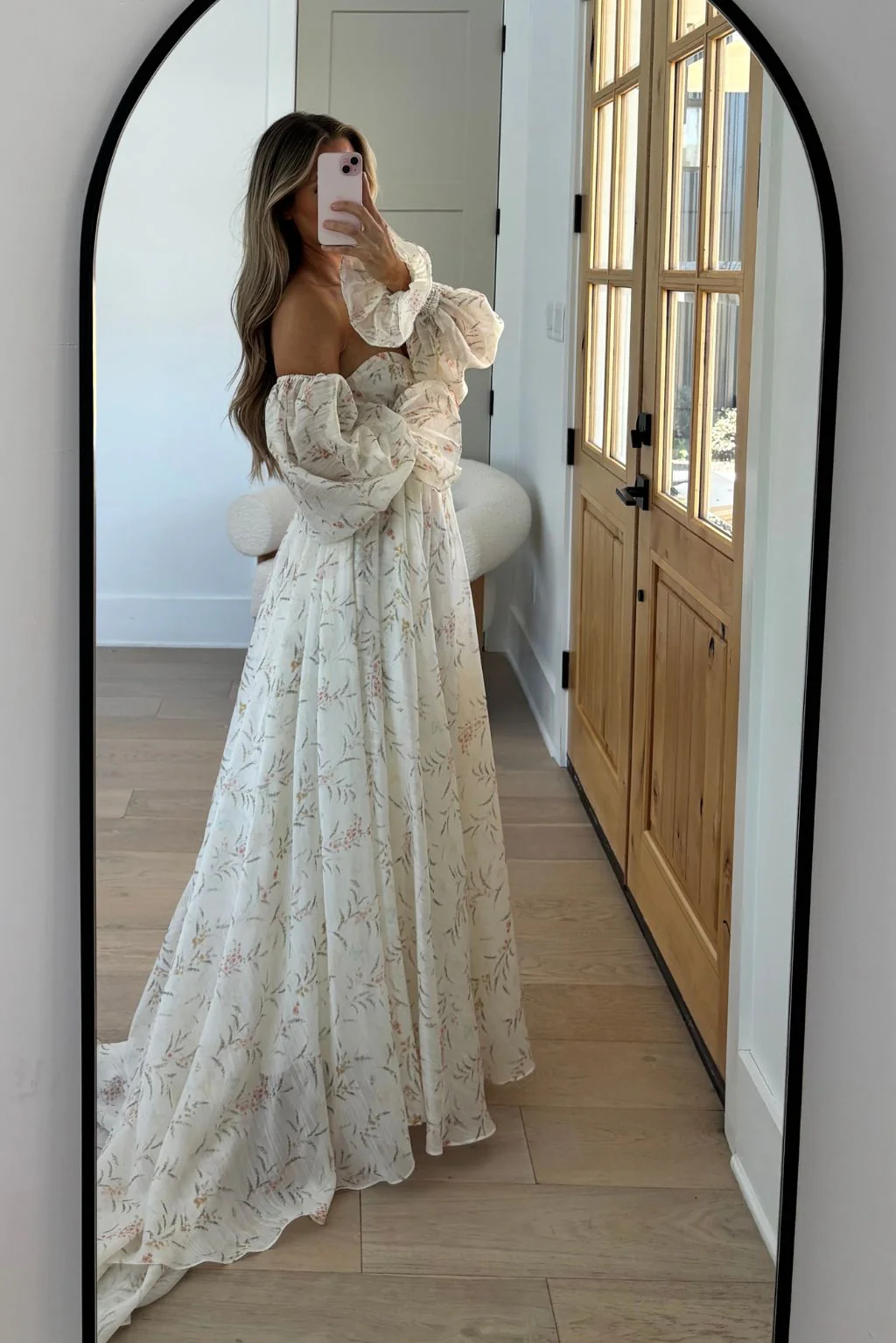 Delilah Maxi Dress With Train in Cream Floral - Bump Friendly *5/31 PRE-ORDER* - Image 4