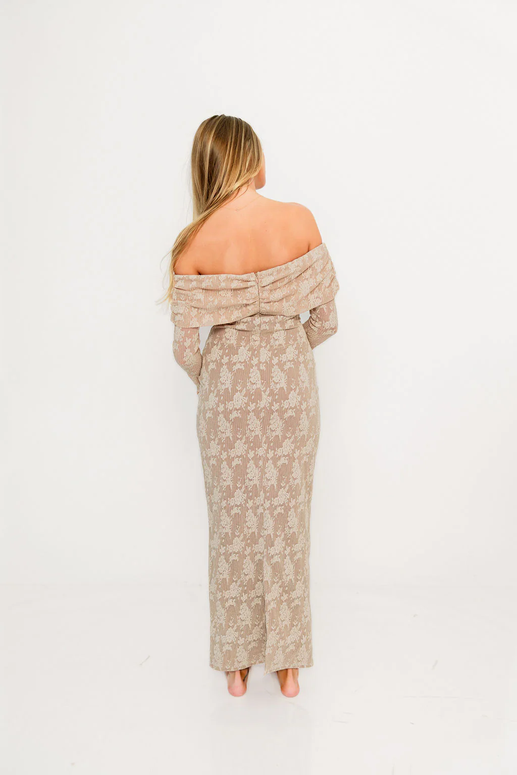 Ella Lace Maxi Dress in Nude - Image 4
