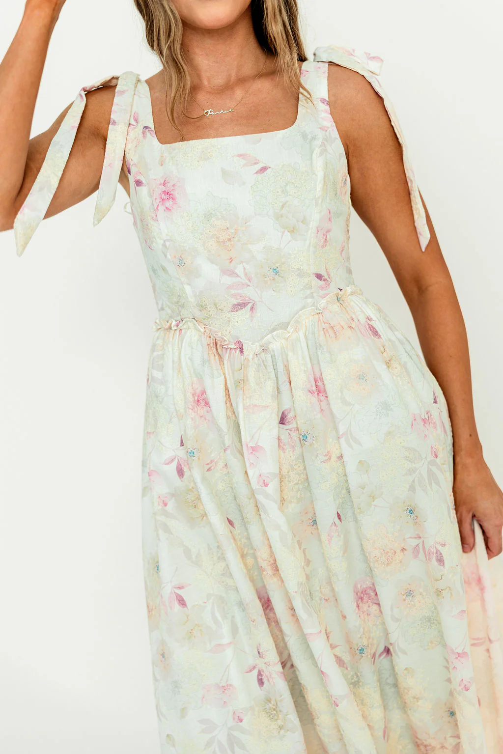 Jenny Floral Midi Dress in Light Pink - Image 3