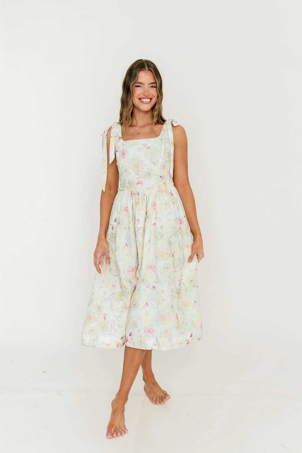 Jenny Floral Midi Dress in Light Pink - Image 4