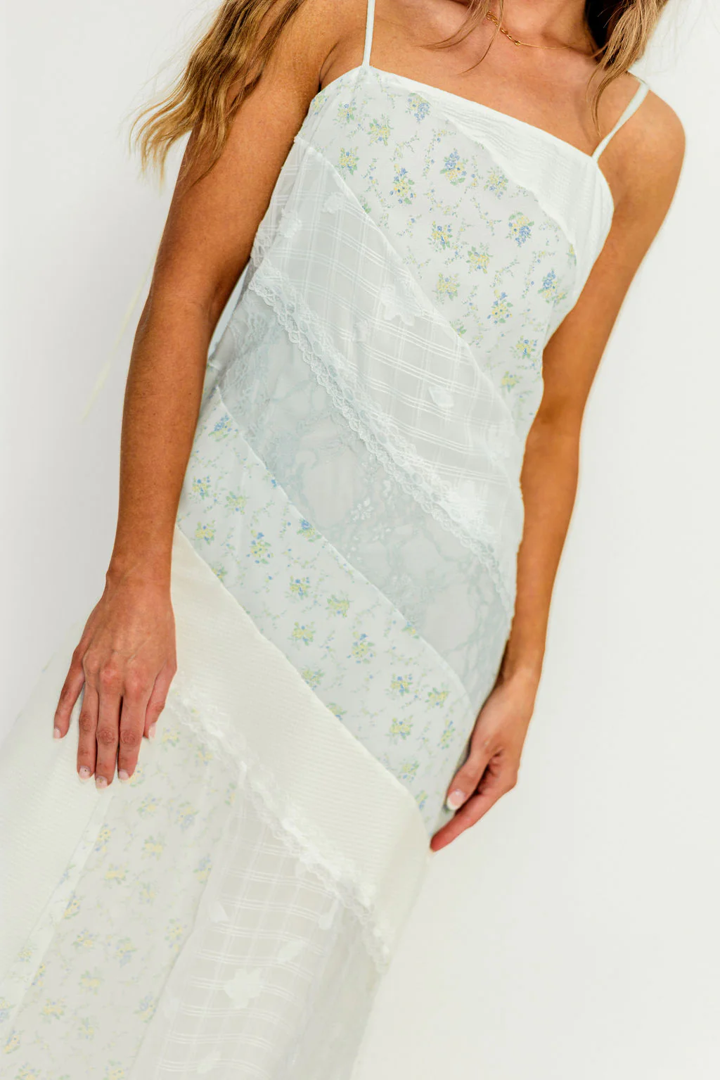 Garner Floral and Lace Maxi Dress in Ivory/Blue - Image 3