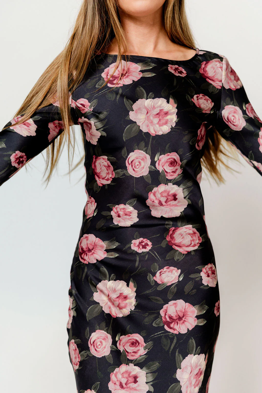 Georgie Maxi Dress in Black Floral - Image 5