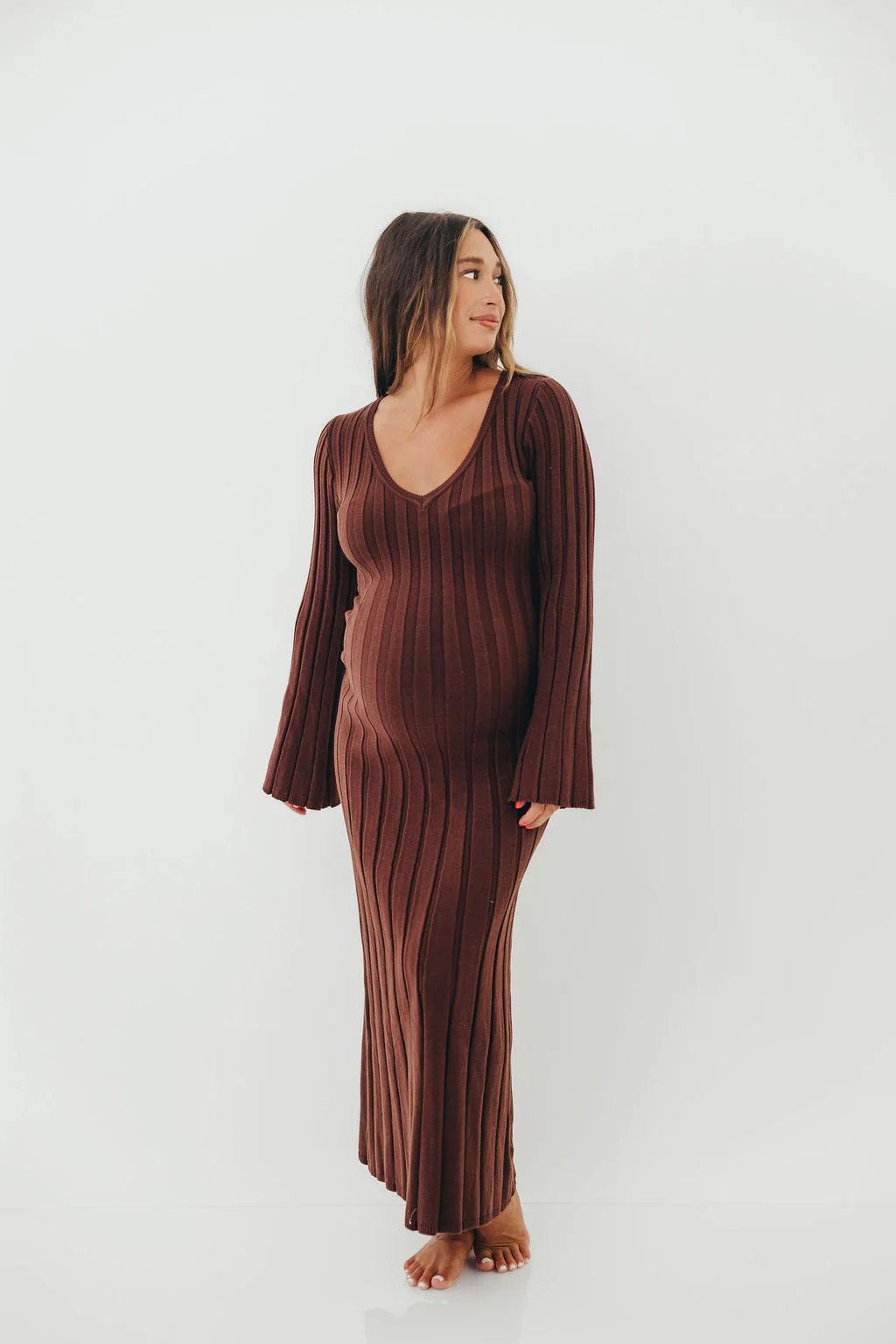 Hearth V-Neck Maxi Dress in Brown - Bump Friendly *Final Sale* - Image 4