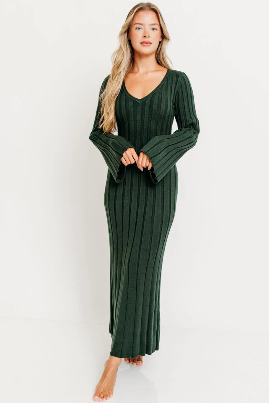 Hearth V-Neck Maxi Dress in Evergreen - Bump Friendly *Final Sale*