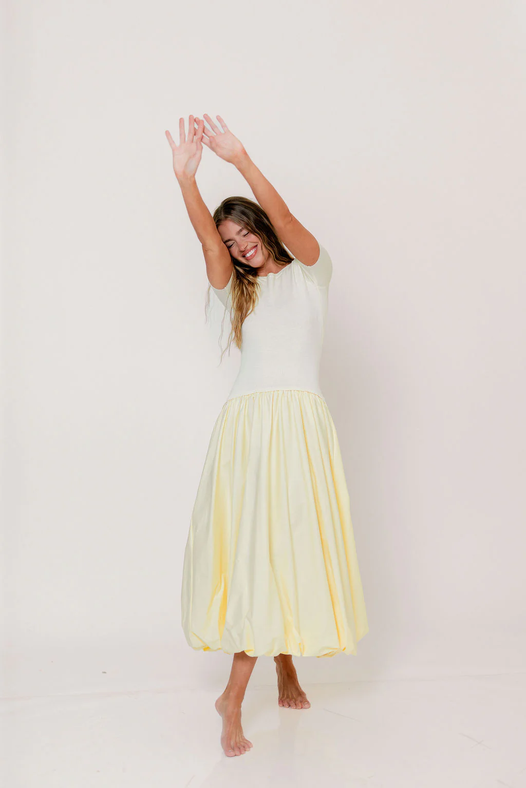 Zaniyah Bubble Skirt Midi Dress in Butter Yellow - Image 5