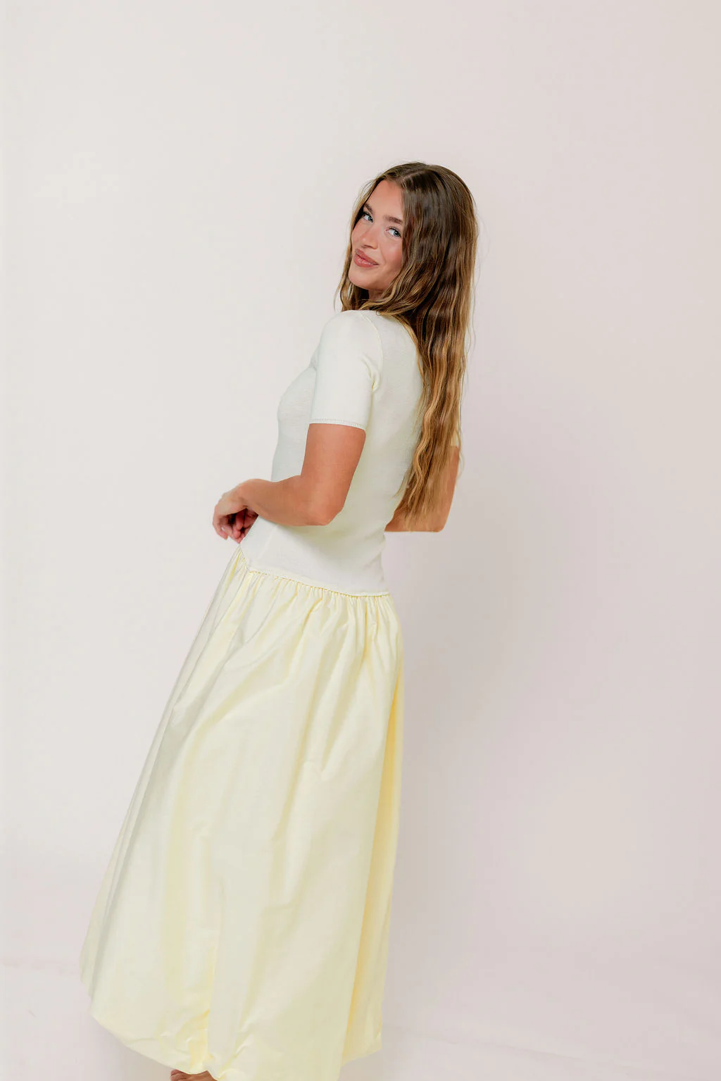 Zaniyah Bubble Skirt Midi Dress in Butter Yellow - Image 6