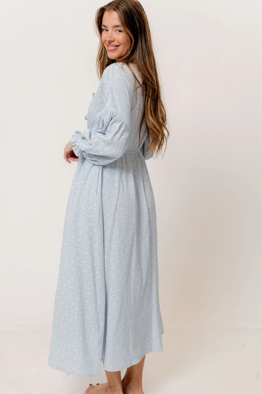 Hunter 100% Cotton Midi Dress in Baby Blue Foliage - Bump Friendly - Image 4
