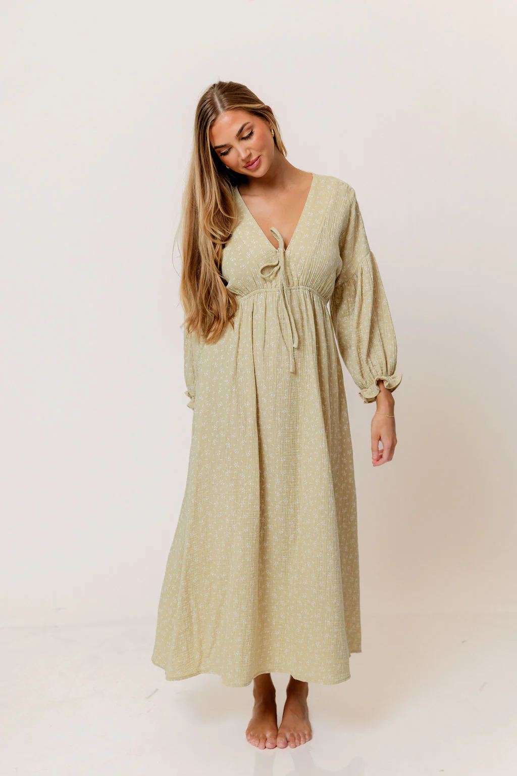 Hunter 100% Cotton Midi Dress in Green Haze Foliage - Bump Friendly - Image 4