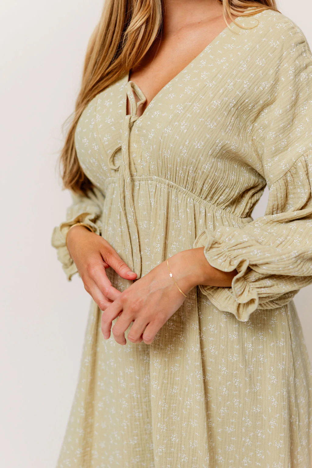 Hunter 100% Cotton Midi Dress in Green Haze Foliage - Bump Friendly - Image 7