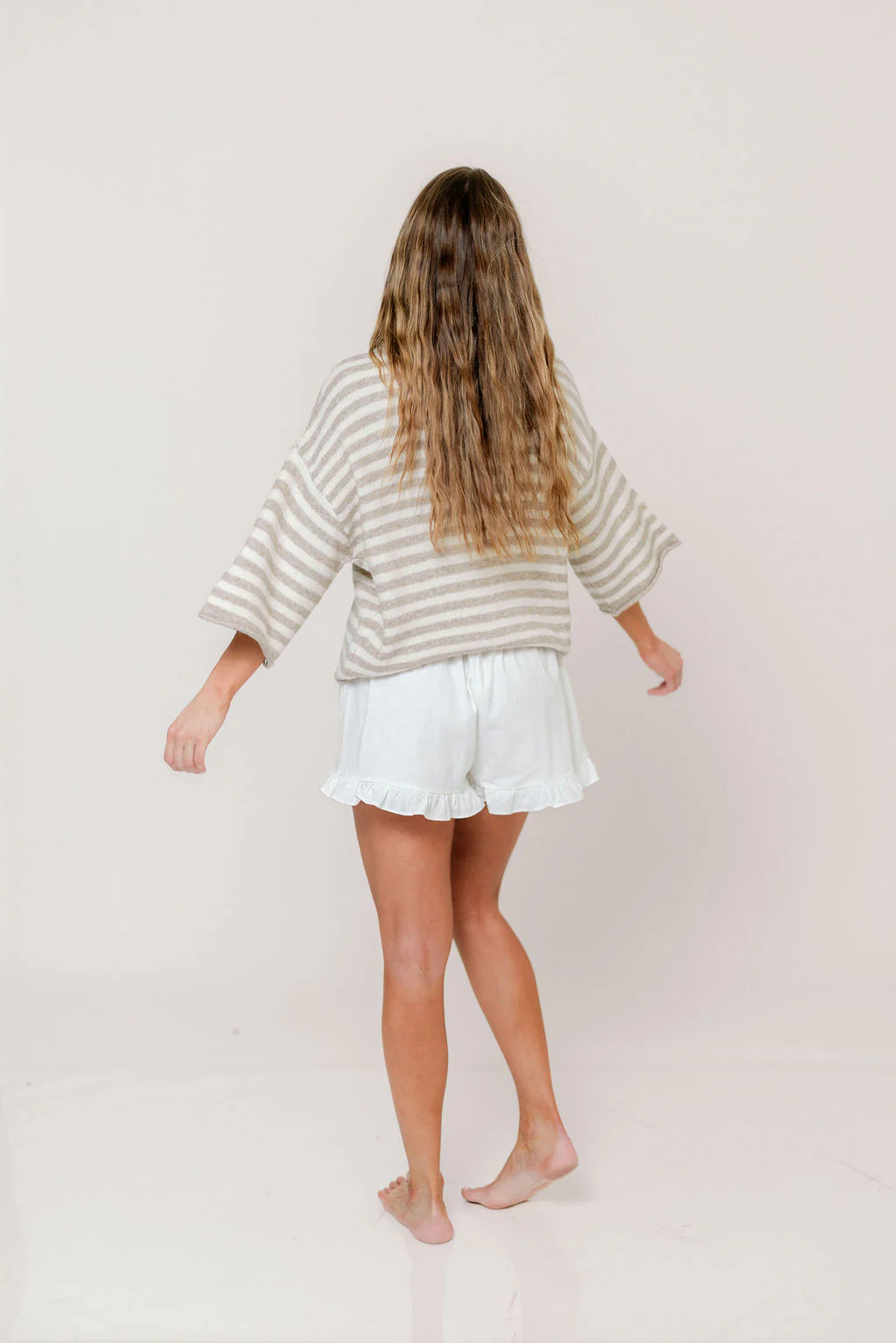 Frances Ruffle Linen Shorts in White - Image 10