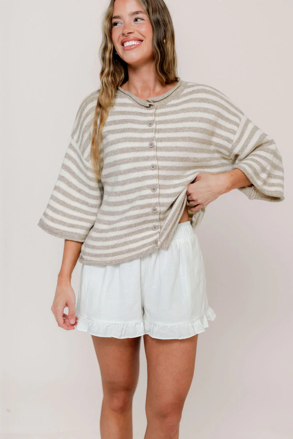 Frances Ruffle Linen Shorts in White - Image 5