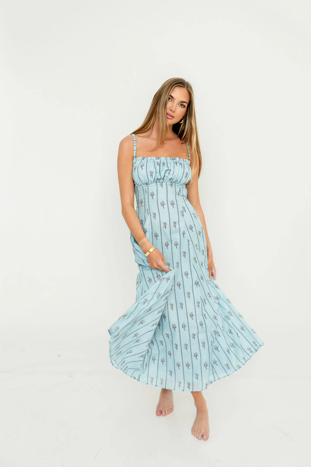 Lynlee Wallpaper Floral Midi Dress in Blue