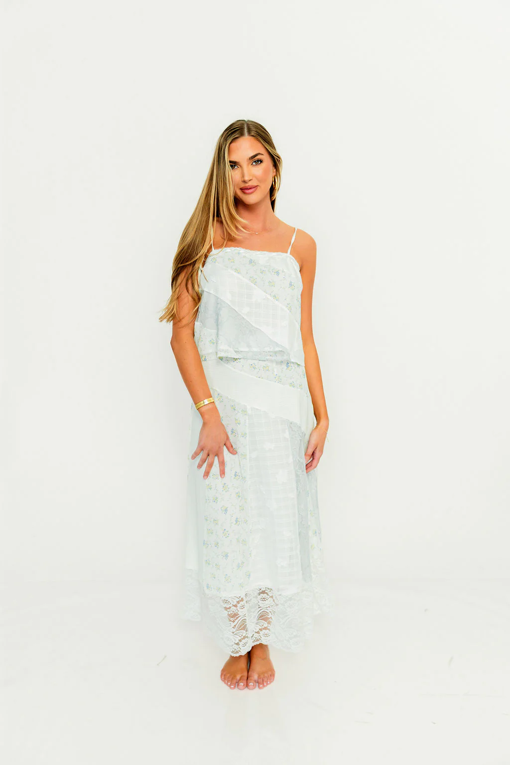Kelsey Floral and Lace Top in Ivory/Blue