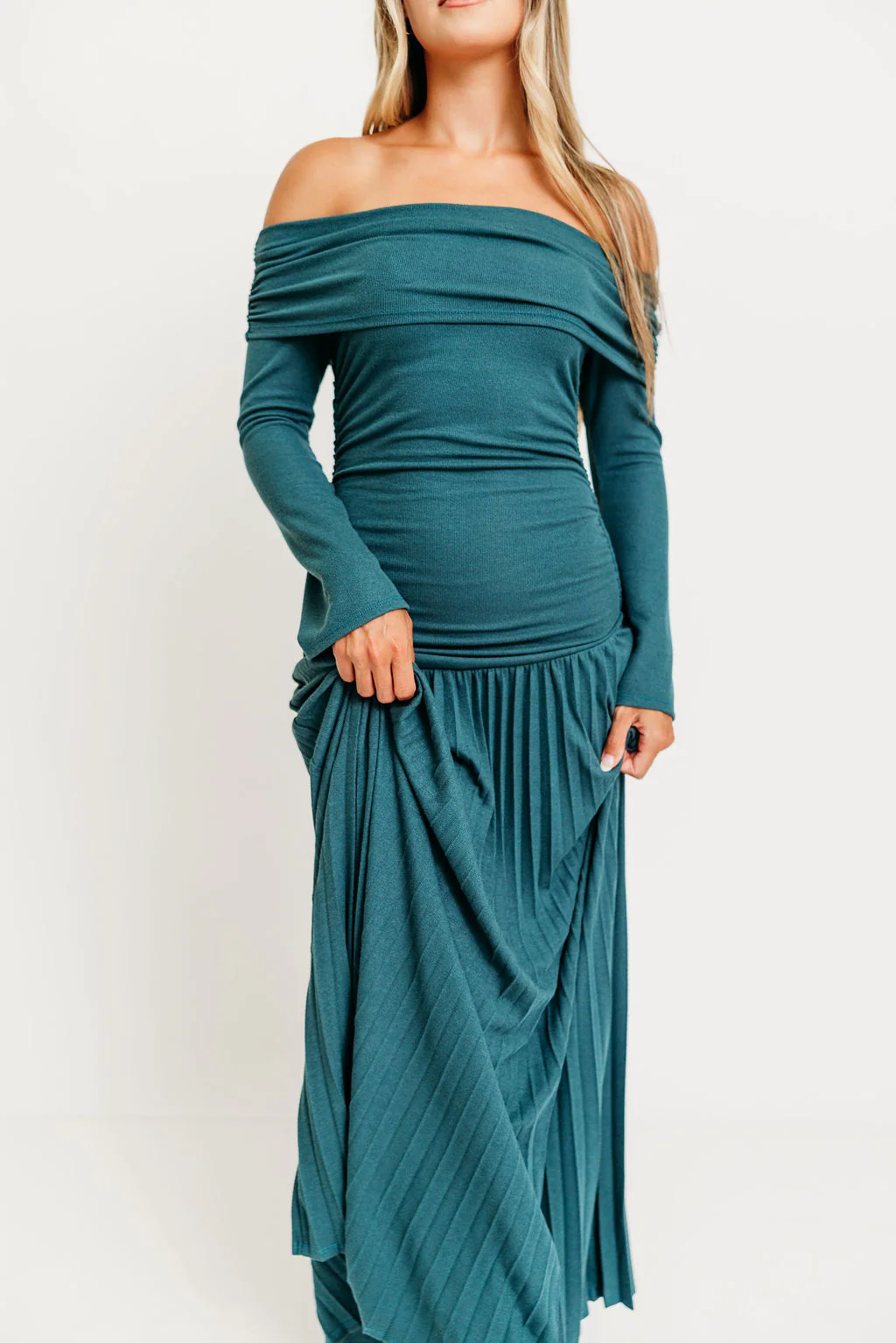 Lennox Long Sleeve Maxi Dress in Green- Bump Friendly *Final Sale* - Image 12