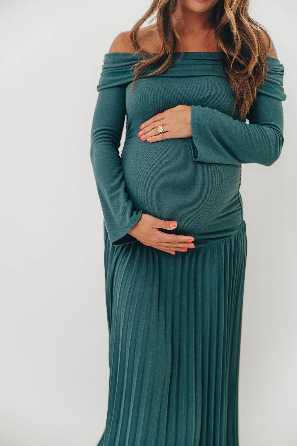 Lennox Long Sleeve Maxi Dress in Green- Bump Friendly *Final Sale* - Image 4