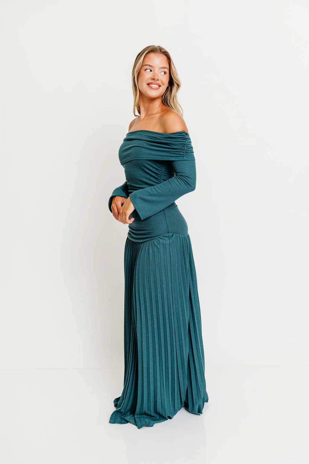 Lennox Long Sleeve Maxi Dress in Green- Bump Friendly *Final Sale* - Image 5