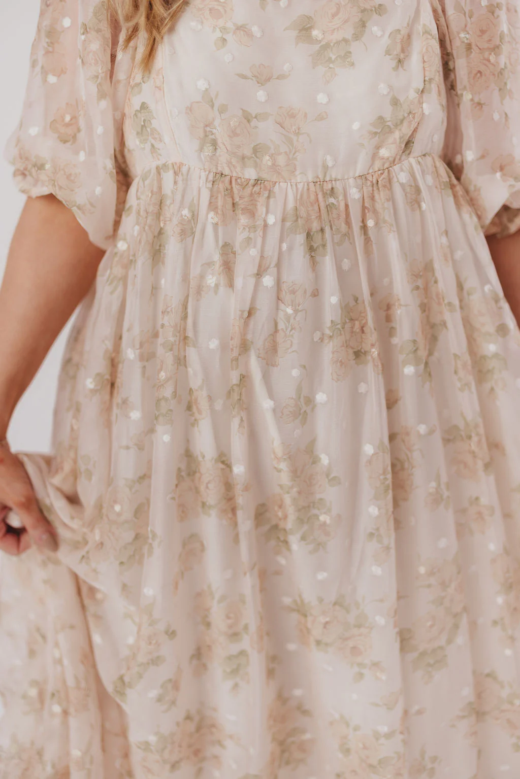 Mona Maxi Dress with Smocking in Cream Floral - Bump Friendly & Inclusive Sizing (S-3XL) - Image 32