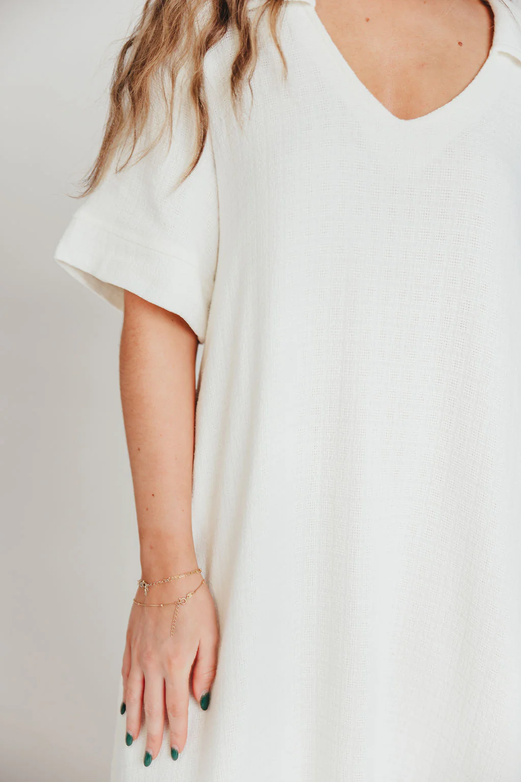 Fallon Linen-Blend Collared Midi Dress in Ivory - Bump Friendly - Image 17