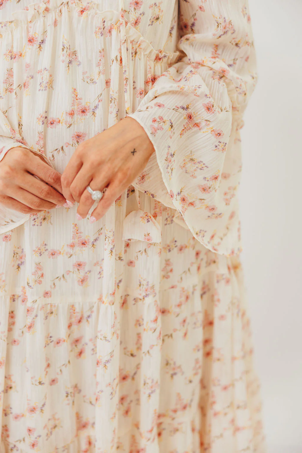 Lisa Woven Floral V-Neck Maxi Dress with Detachable Liner in Cream Multi - Bump Friendly - Image 16