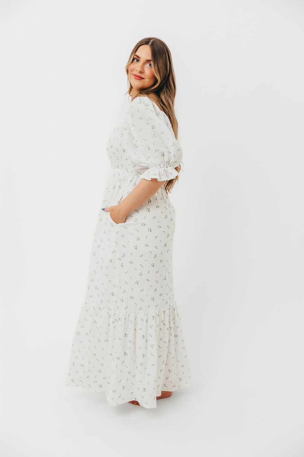 Livvy 100% Cotton Maxi Dress in Off-White / Blue Floral - Bump Friendly & Inclusive Sizing - Image 13