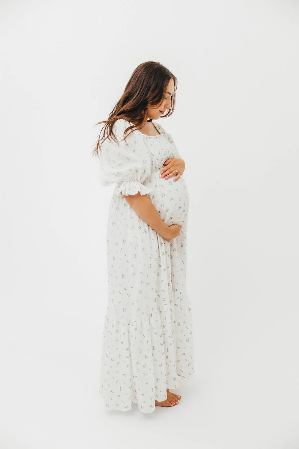 Livvy 100% Cotton Maxi Dress in Off-White / Blue Floral - Bump Friendly & Inclusive Sizing - Image 14