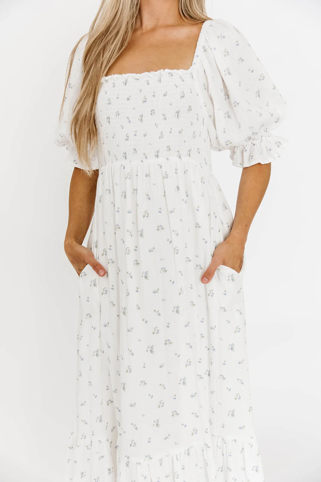 Livvy 100% Cotton Maxi Dress in Off-White / Blue Floral - Bump Friendly & Inclusive Sizing - Image 16