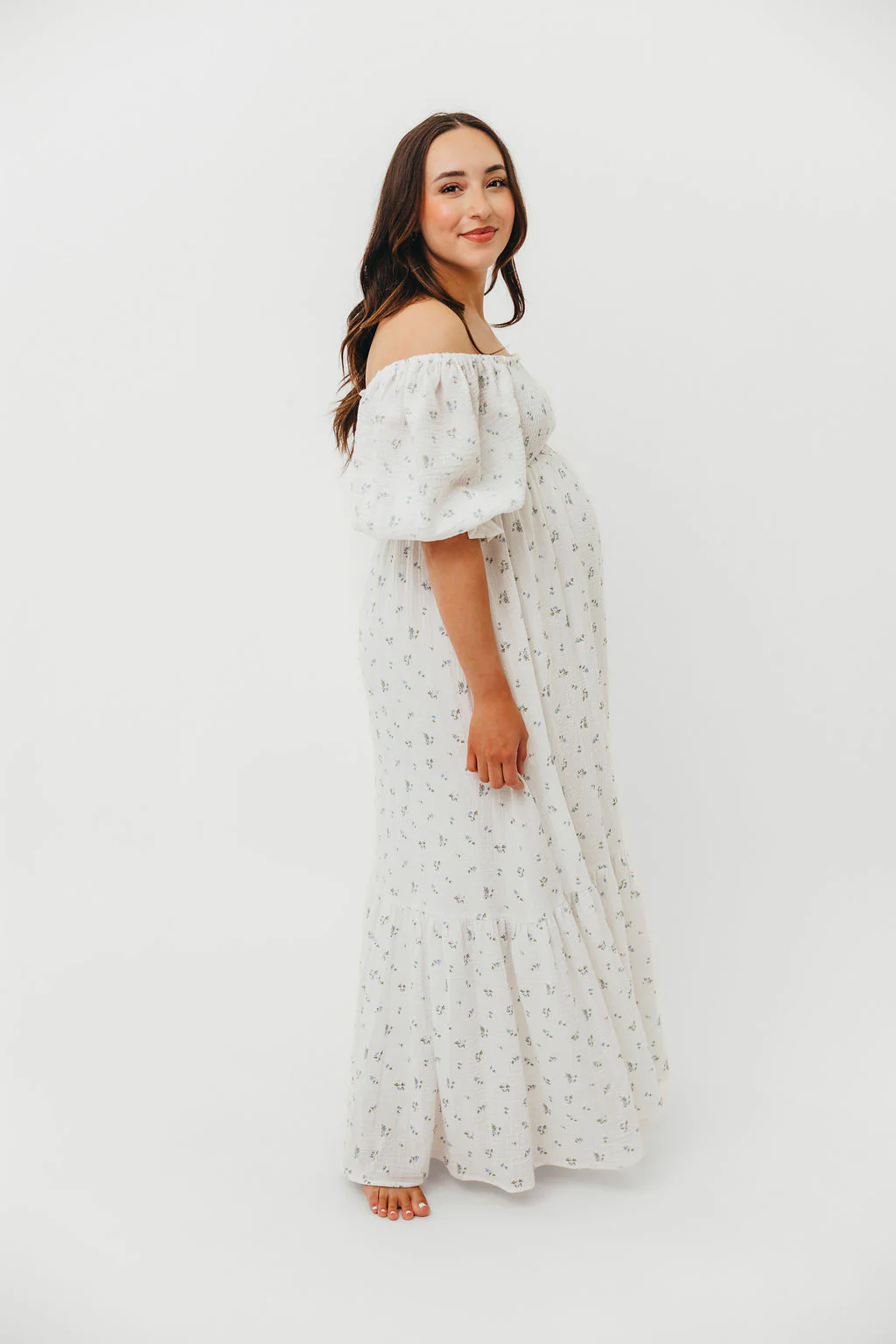 Livvy 100% Cotton Maxi Dress in Off-White / Blue Floral - Bump Friendly & Inclusive Sizing - Image 29