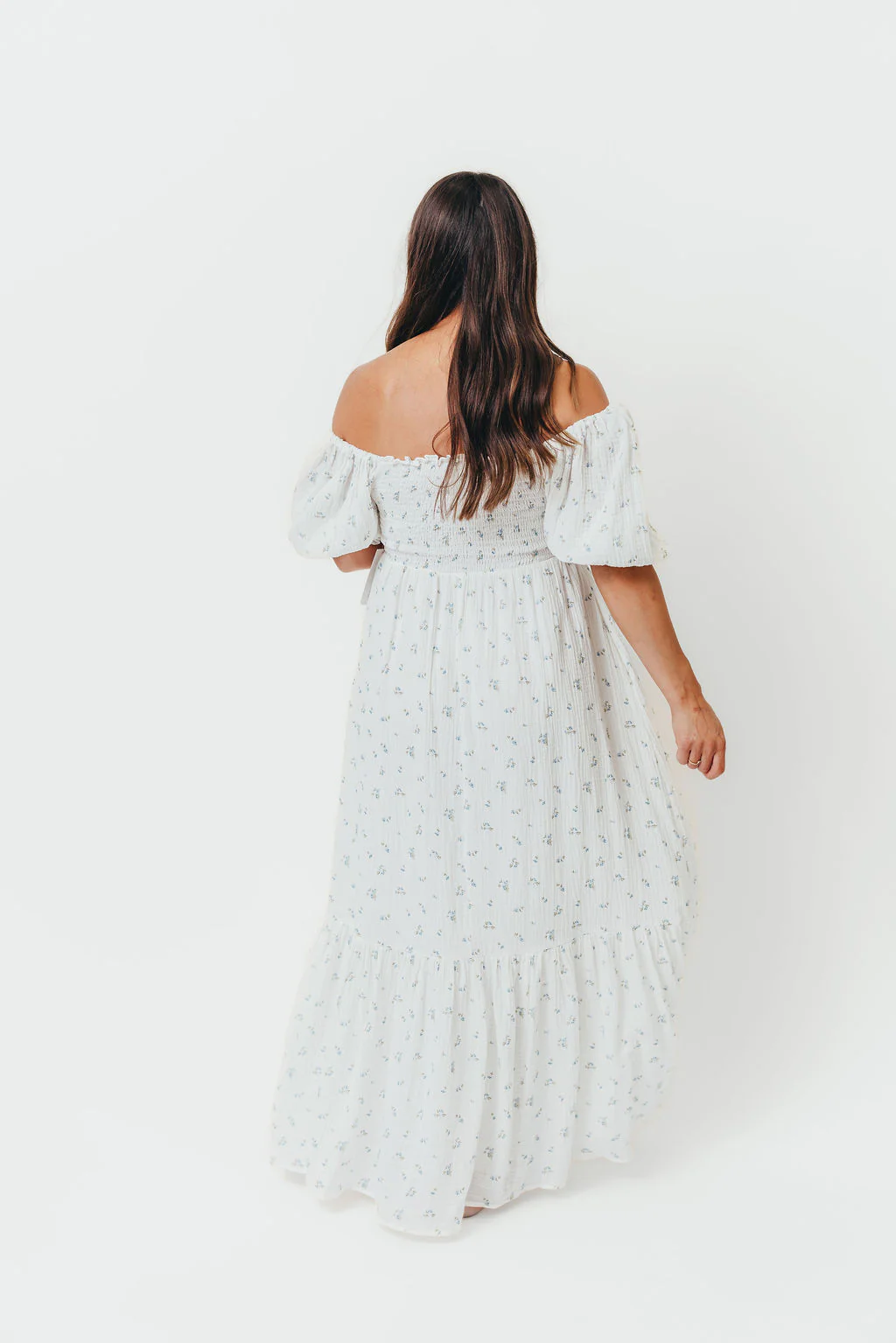 Livvy 100% Cotton Maxi Dress in Off-White / Blue Floral - Bump Friendly & Inclusive Sizing - Image 32