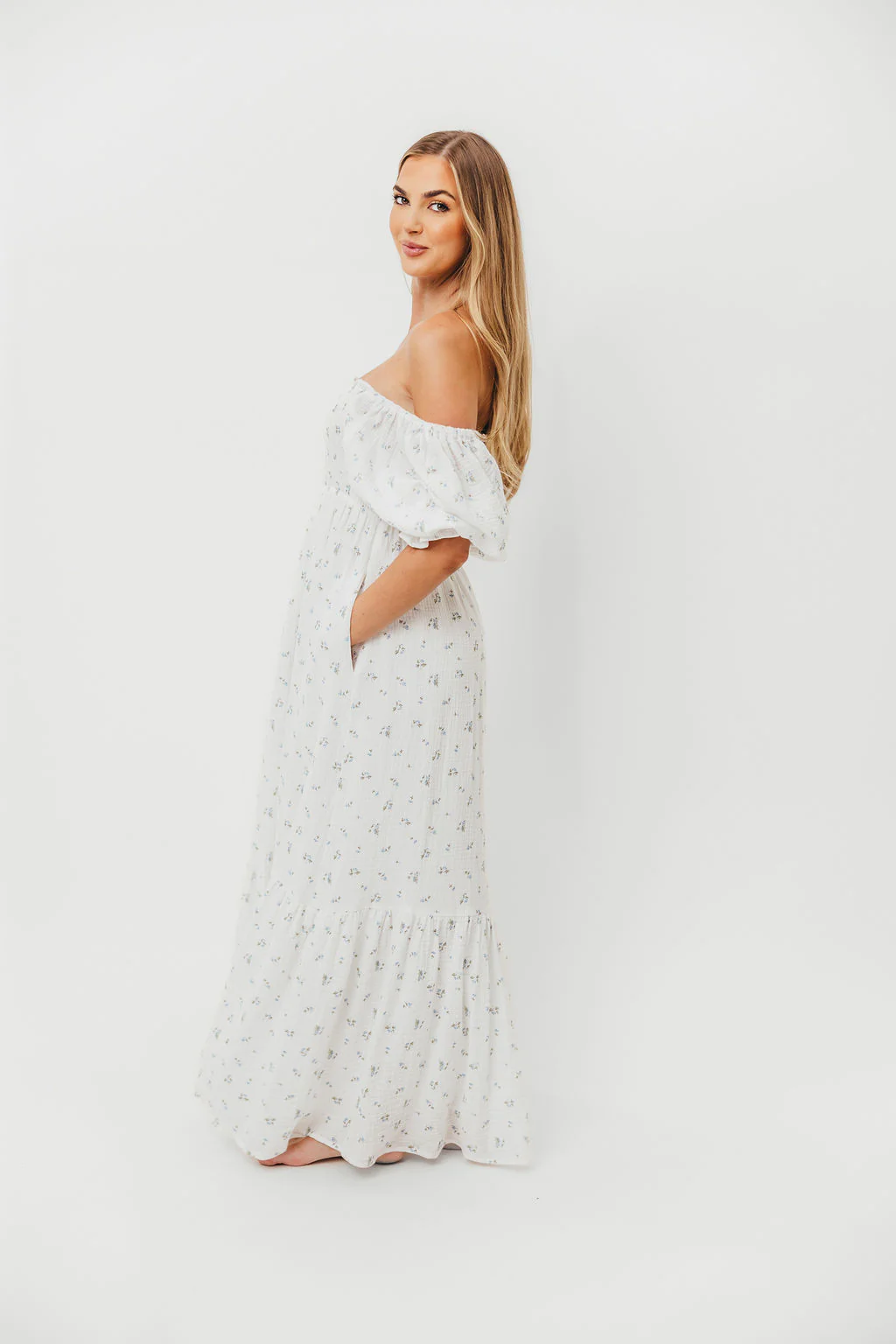 Livvy 100% Cotton Maxi Dress in Off-White / Blue Floral - Bump Friendly & Inclusive Sizing - Image 9