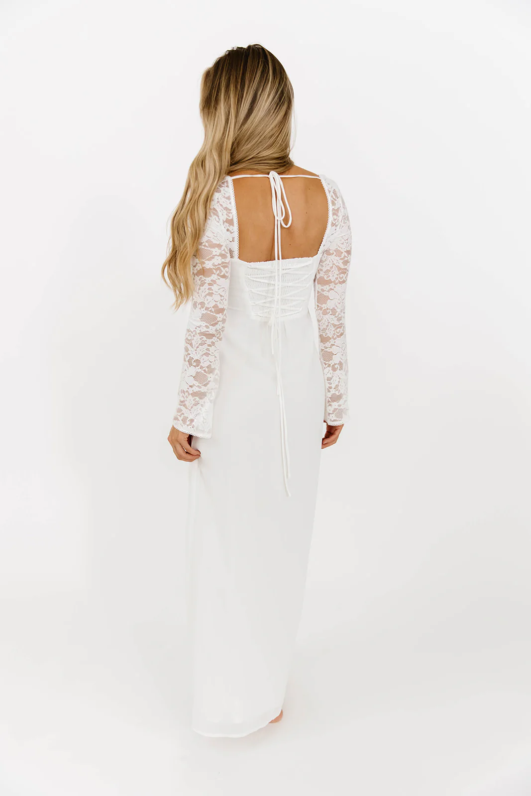Twyla Long Sleeve Sweetheart Maxi Dress with Lace in White - Image 9