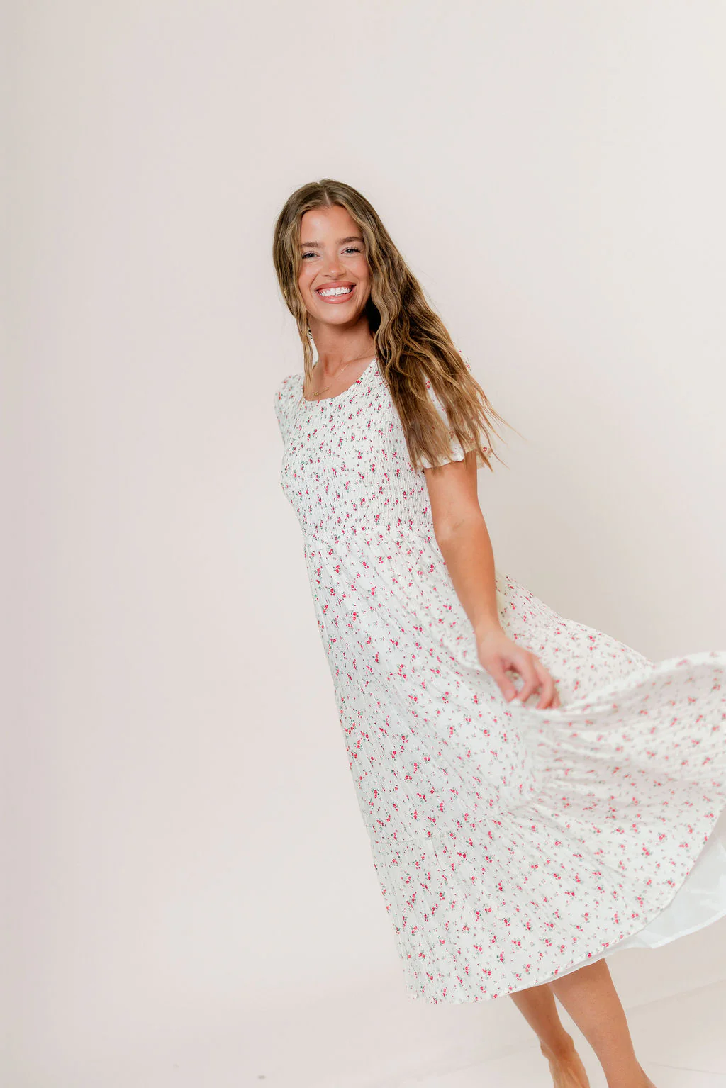 McCall Midi Dress in Floret Fizz - Bump Friendly