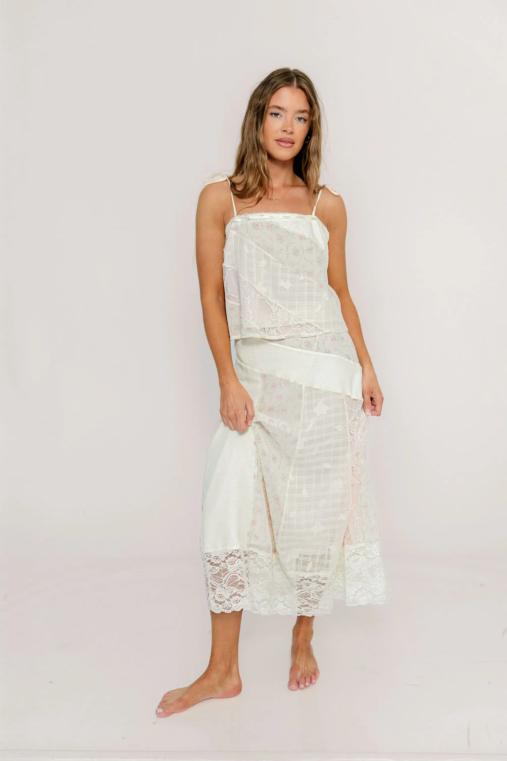 Merritt Floral and Lace Midi Skirt in Cream/Pink - Image 3