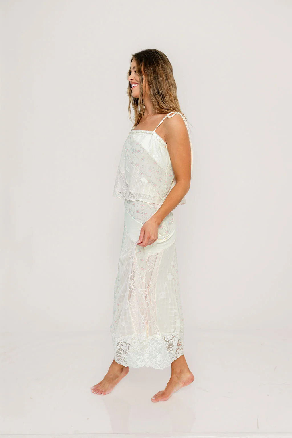 Merritt Floral and Lace Midi Skirt in Cream/Pink - Image 6